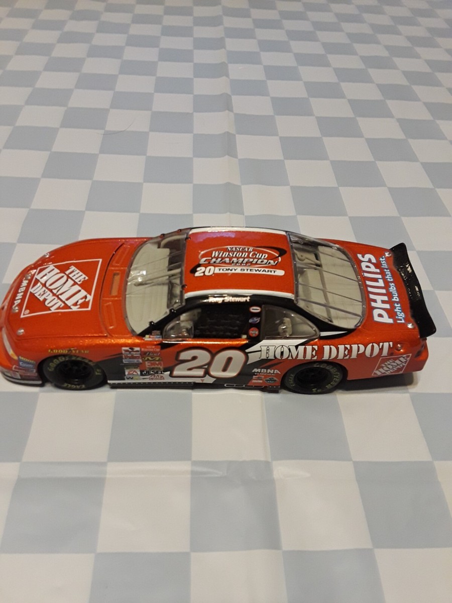 2002 Action 1/24th Color Chrome Tony Stewart Home Depot 20