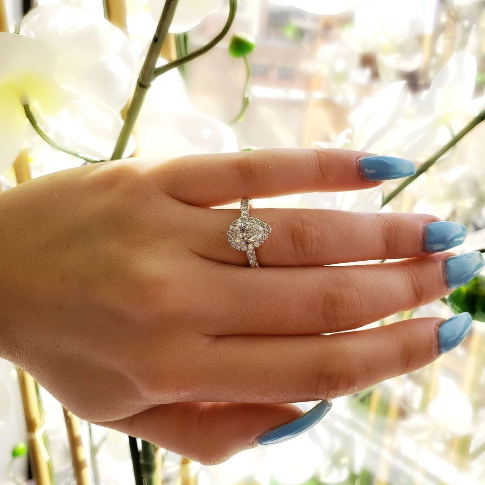 Beautiful 1.70 Ct Pear Cut Diamond Halo Engagement Ring F,VS2 GIA 18K White Gold - Image 3 of 4