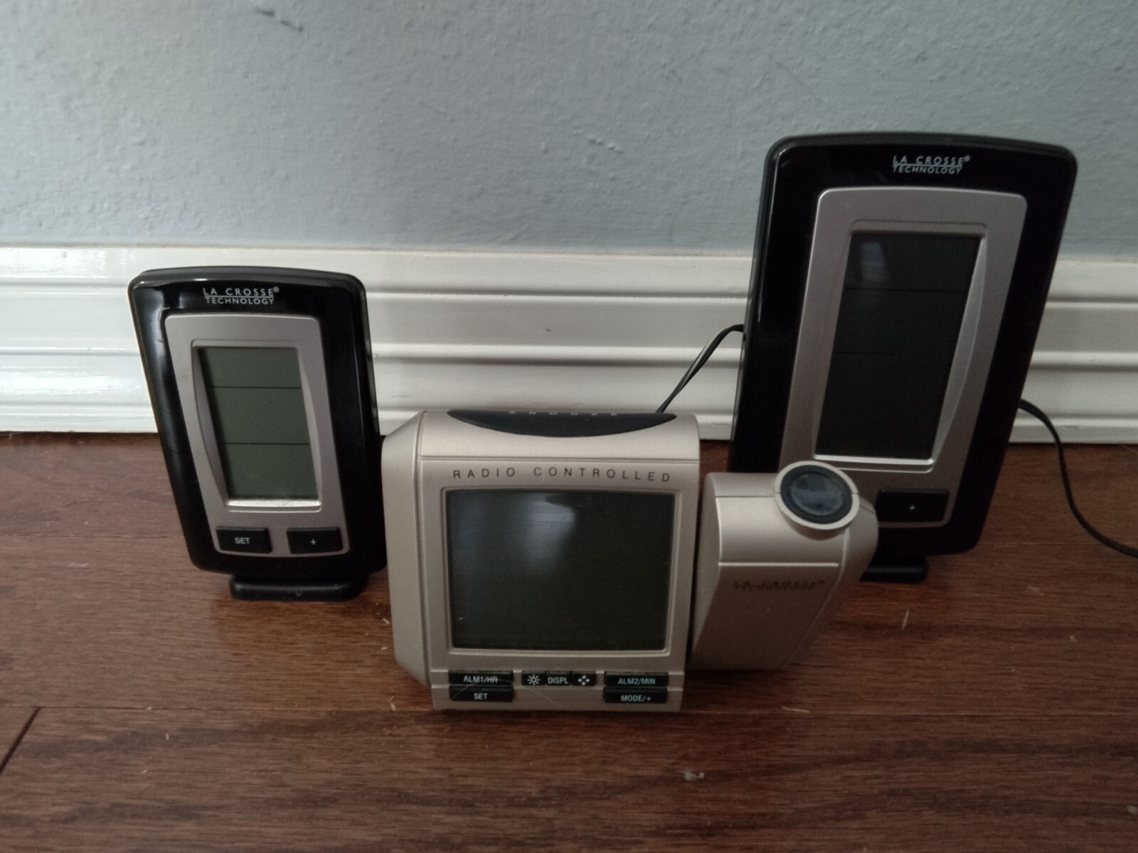 LA CROSSE PROJECTION ALARM CLOCK with Two Bonus Weather Stations