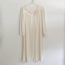 NWT Vintage Ivory Floral Peignoir Dressing Gown Robe Nylon Shadowline M