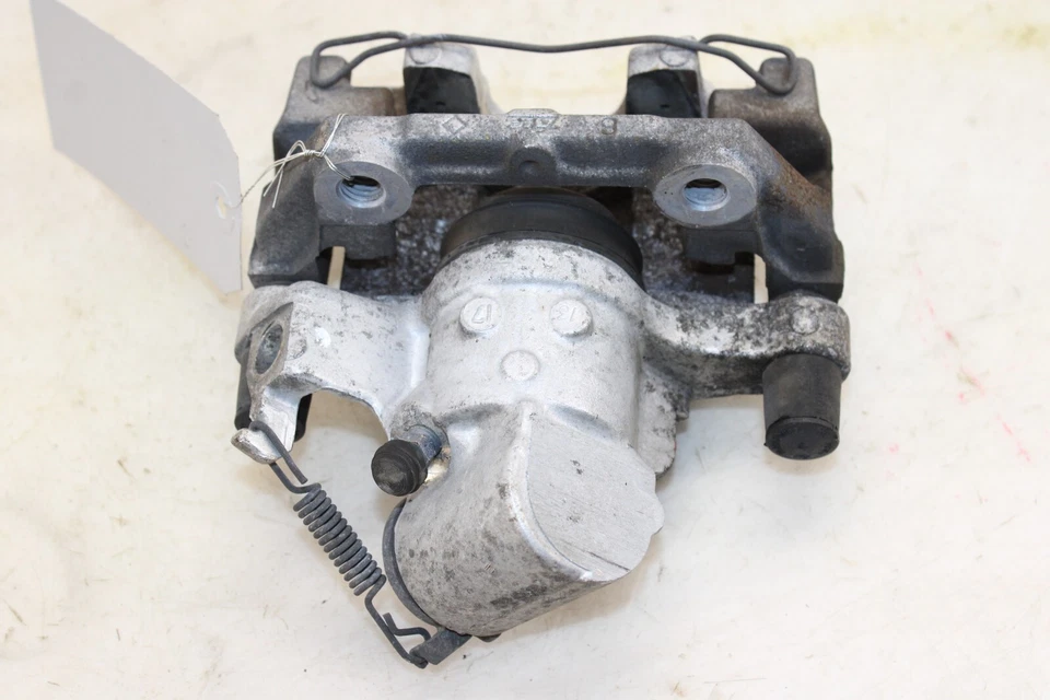Pinza de freno trasera derecha Saturn Sky KL75 2007-2010 Foto 4 de 4