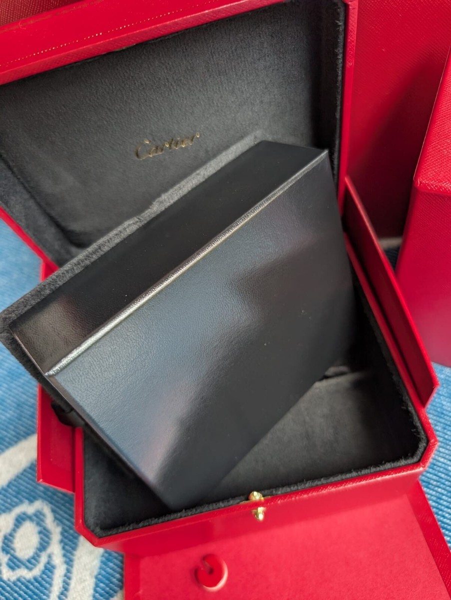 CARTIER WATCH CASE 非売品カルティエ ウォッチケース 、レザー Authentic Cartier Watch Travel Carry Case Red Leather 4.5