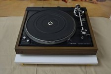 18x16x0.75 White Turntable Stand, White Stand, Turnteble Platform