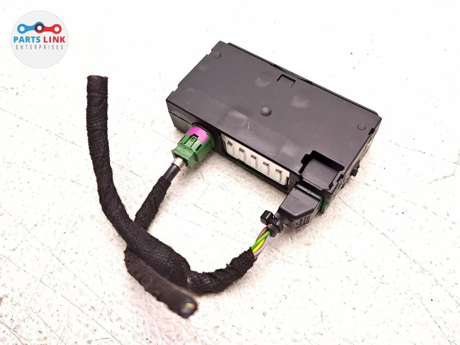 Bentley Bentayga 2016-2020 LEFT Center console