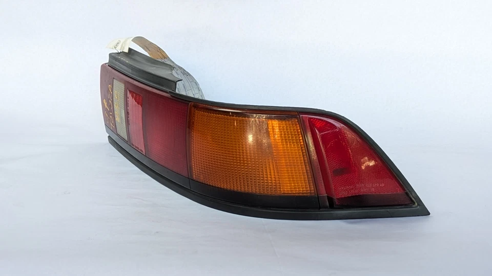 Luz trasera derecha pasajero Toyota MR2 SW20 1991 1992 1993 OEM Foto 3 de 4