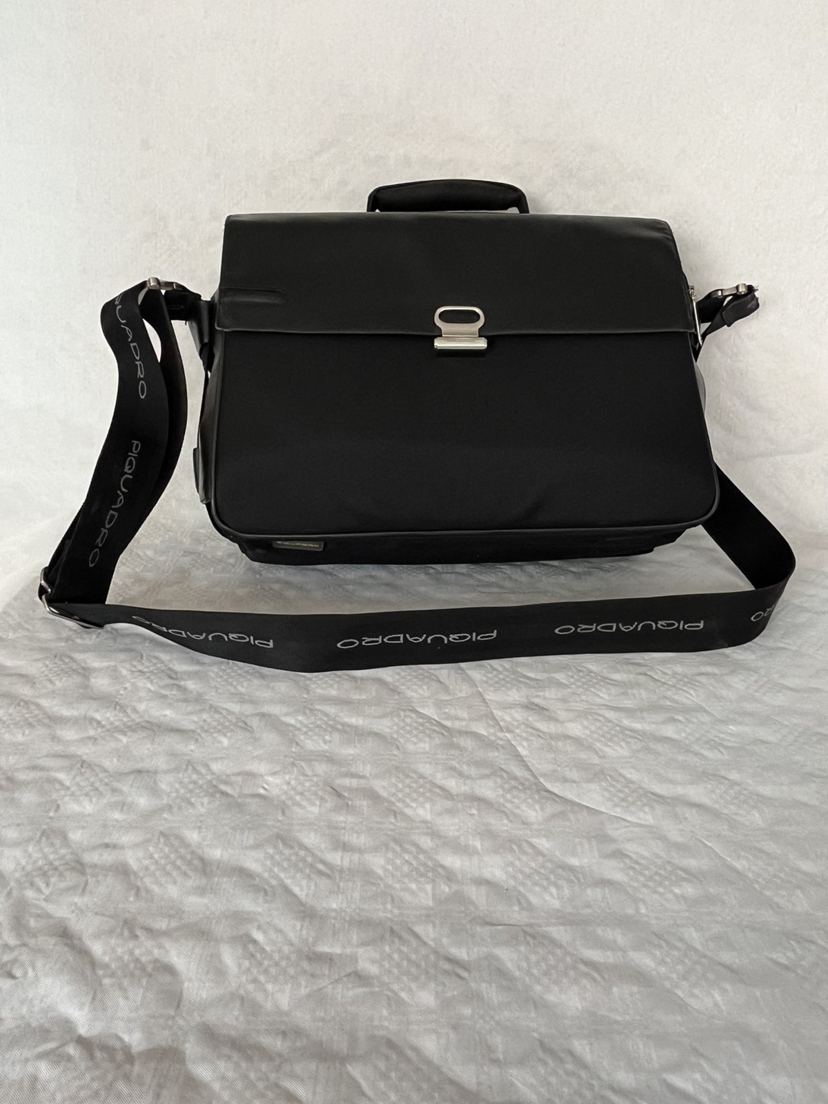 PIQUADRO Borsa Lavoro/PC/Cartella nera in pelle con tracolla Vintage