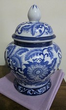 Vintage Past Times Ginger Jar With Lid Blue & White Excellent Condition