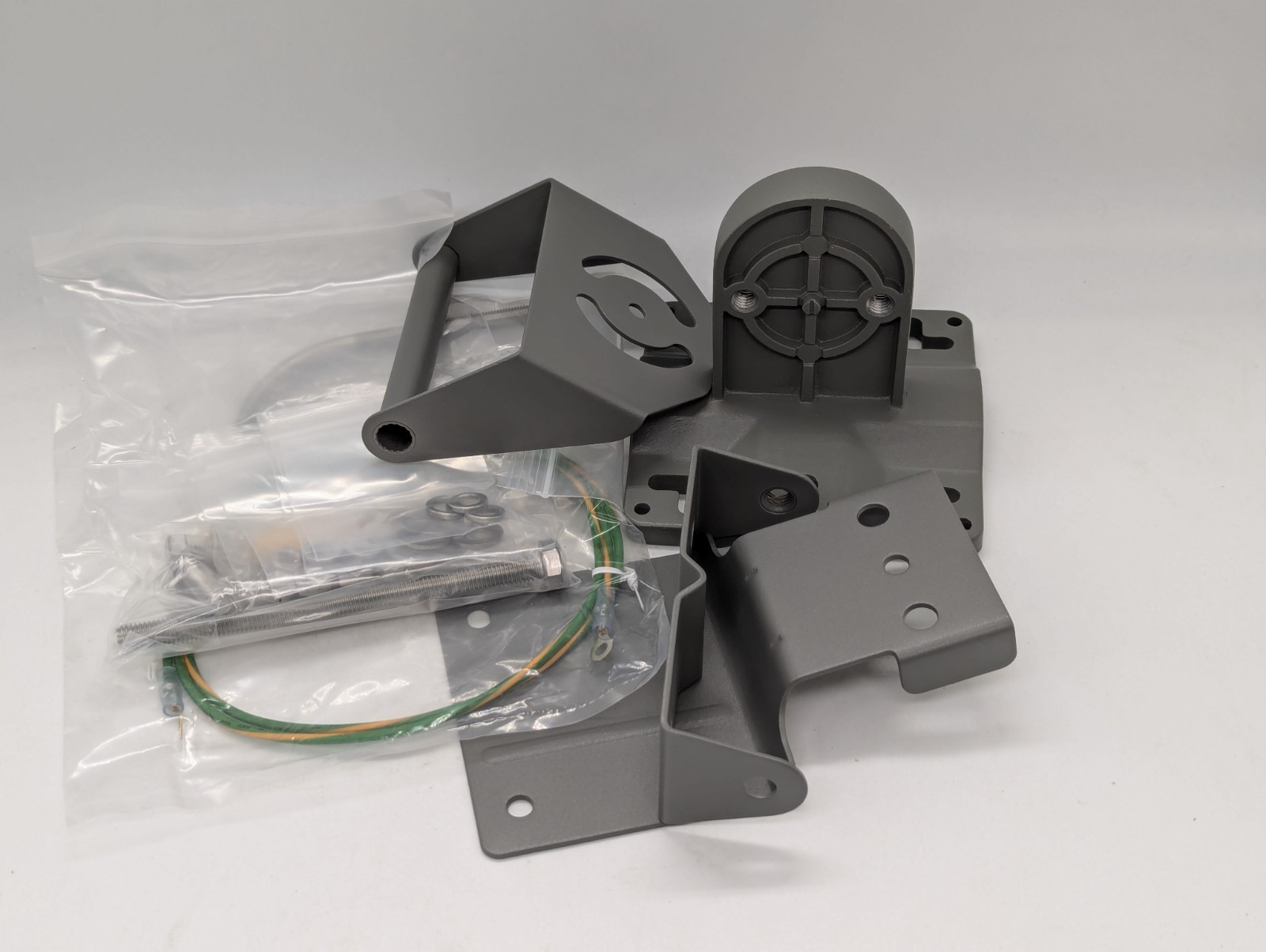 Mounting kit ONLY Zyxel LTE7490-M904 4G LTE outdoor PoE router mount not bundle