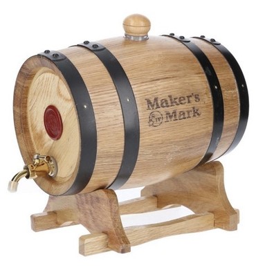 Makers Mark Holzfass auf Ständer. Spender mit Zapfhahn