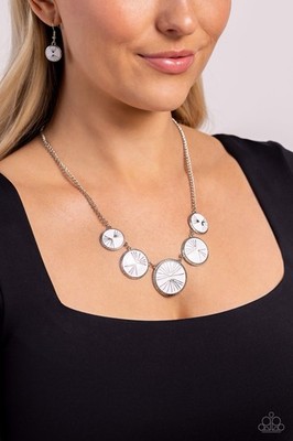 Paparazzi Jewelry  PALM Before the Storm Necklace White On Silver  Tone New