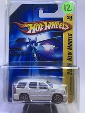Hot Wheels 07 Cadillac Escalade White 2006 New Models Card