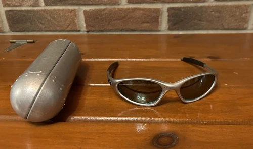 Vintage Oakley Minute Sunglasses W. Original Vault Case - Imagen 1 de 9