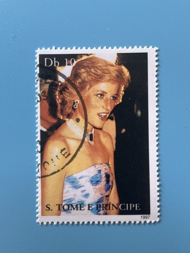 Princess Diana Commemorative Magazines People Newsweek & set Of 9 Stamps 1998 - Imagen 6 de 12
