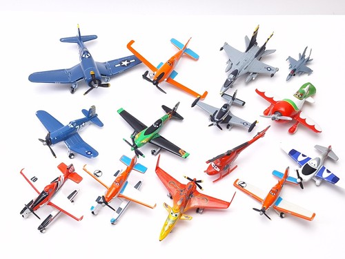 Gros lot d'avions Disney Pixar moulés sous pression - Photo 14 sur 15