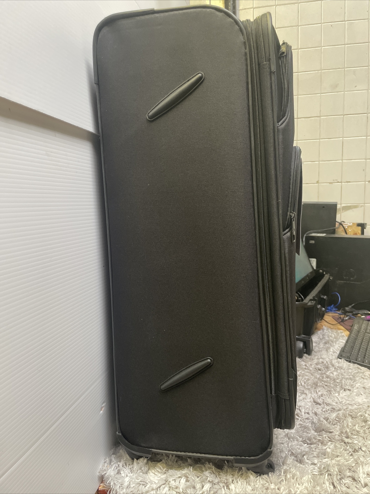 Skyline 28" Softside Checked Spinner 5pc Luggage Set Black (80195464