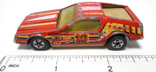 1979 HOT WHEELS DELOREAN #10 RED 1:64 DIECAST 2 3/4" RACE CAR W/ YELLOW & WHITE - Picture 5 of 6