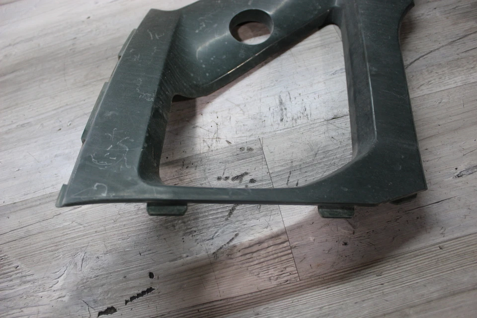 Yamaha Grizzly 300 Yfm300g Front Left Side Drivers Seat Saddle Panel Trim - Image 4 of 4