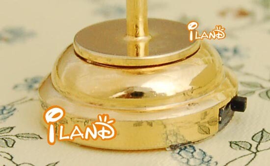 Adorable Miniature Rose Wall Light For Dollhouses - Gold Base Battery LED Lamp For Realistic Room Decor