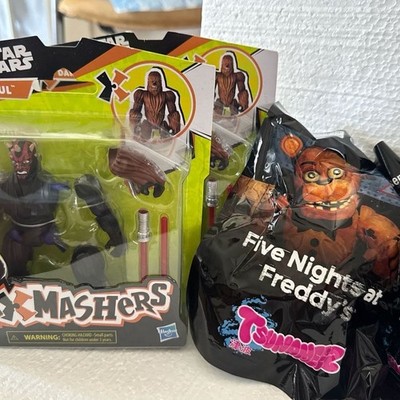 Star Wars Mix Mashers and 2 Five Nights at Freddys TSUNAMEEZ