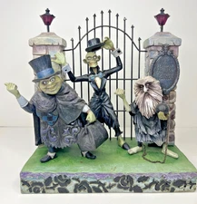 Jim Shore Haunted Mansion 40th Anniversary Hitchhiking Ghosts Lights up/glows