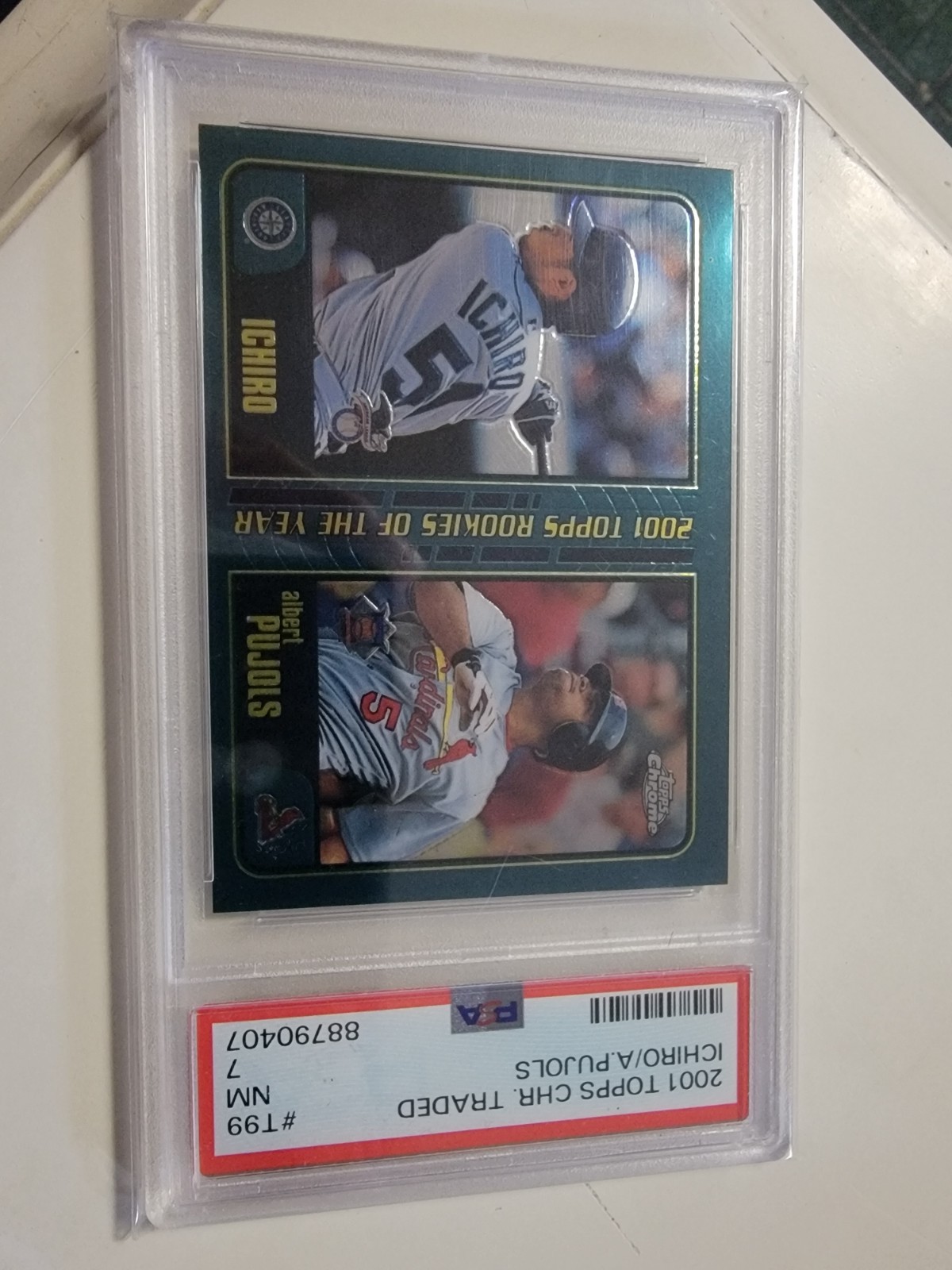 2001 Topps Chrome Traded Ichiro Suzuki/Albert Pujols RC PSA 7 view 2