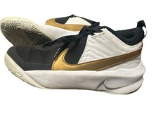 Nike Team Hustle D 10 Youth Basketball Shoes Black Gold White Size 6Y