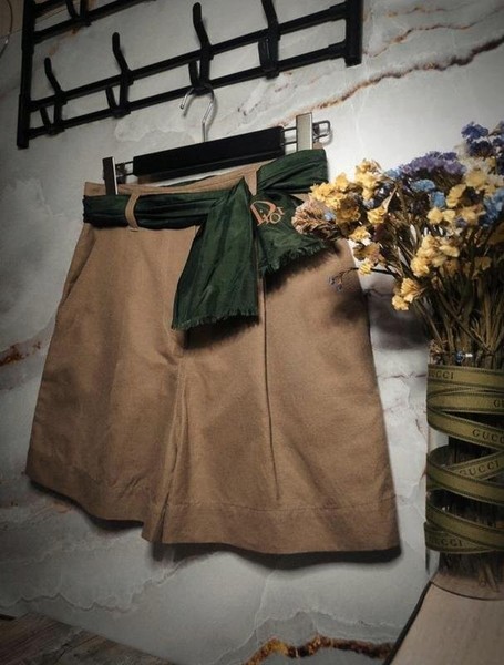 Women Brunello Cucinelli Shorts Beige Satin 36