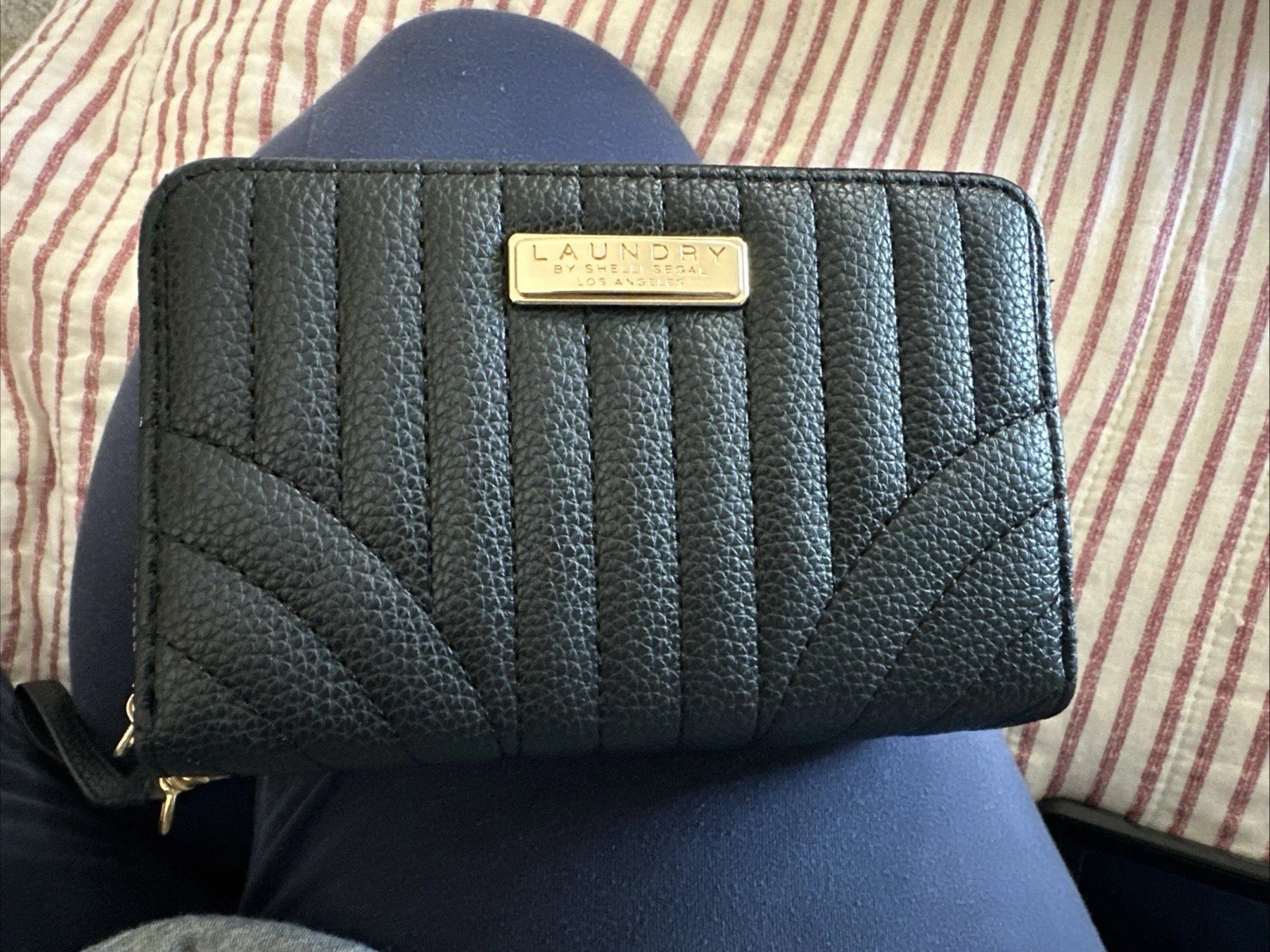 Laundry By Shelli Segal Wristlet Wallet Bag Purse Black Nylon Faux Leather Strap