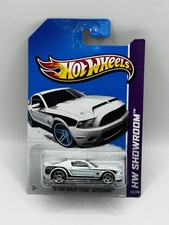 Hot Wheels ’10 Ford Shelby GT500 Super Snake – HW Showroom 2013 #155/250 Z20