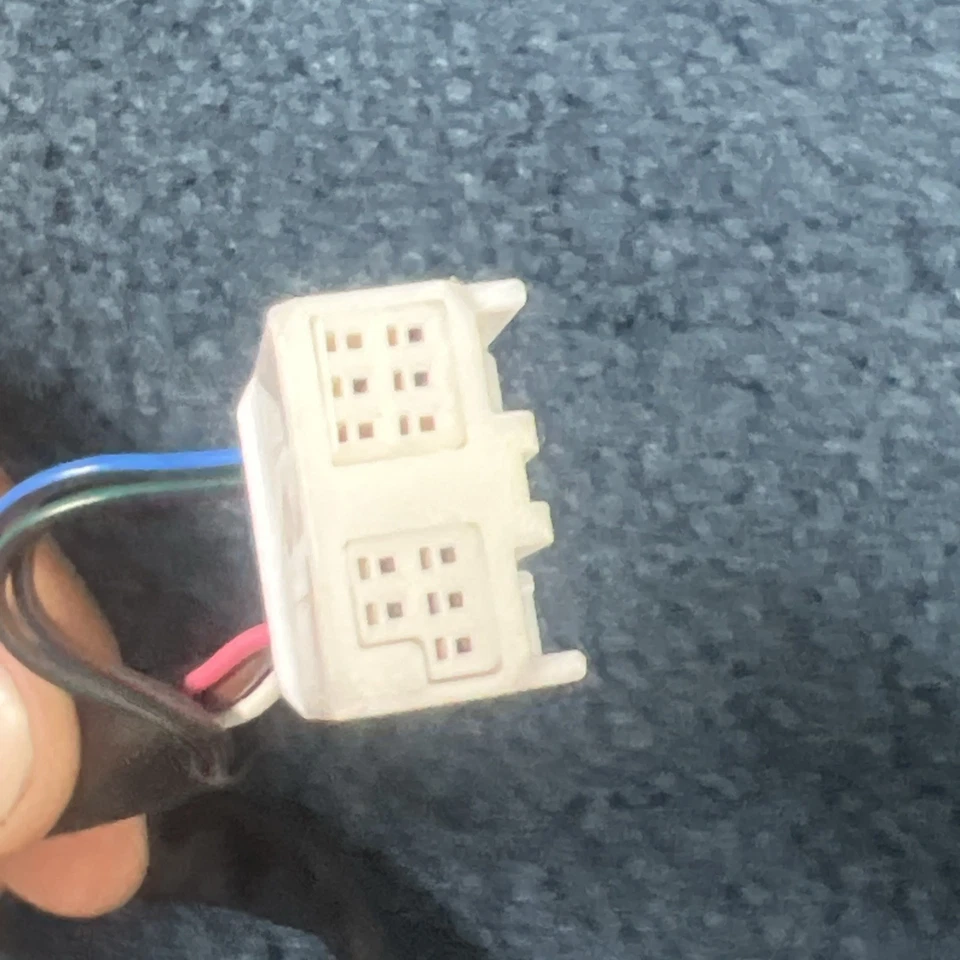 OEM | Espejo lateral punto ciego/señal Toyota RAV4 2019-2024 (derecha, pasajero) Foto 2 de 4