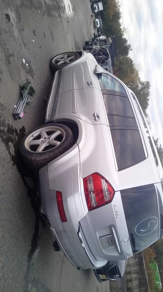 Conjunto de luz trasera superior derecha usado se adapta a: Mercedes-benz Mercedes clase gl 2008 Foto 4 de 4