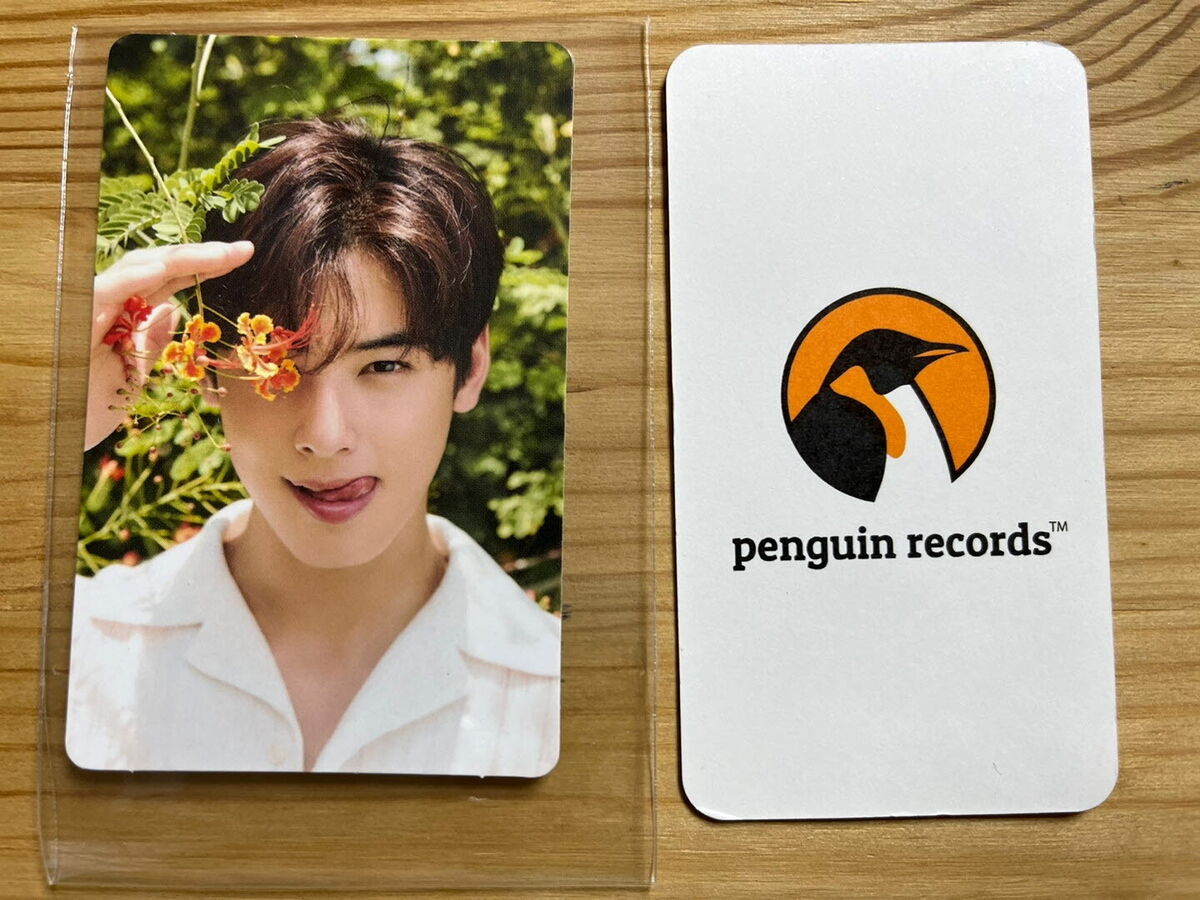 ASTRO - CHA EUN-WOO 2022 OFFICIAL PHOTO BOOK MAGAZINE OFFICIAL MD TRADING  CARD