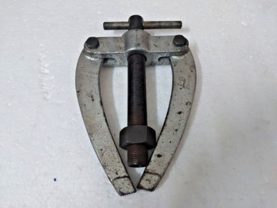 Kukko 22-2 counter support for internal extractors