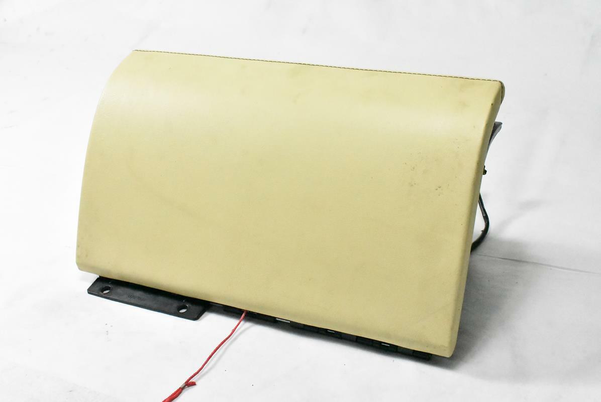 Maserati Quattroporte 2003-2012 Glove box