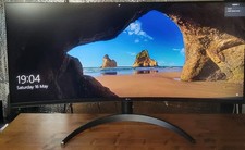 LG UltraWide 34WR50Qk-B.AEK Quad HD 34" Curved VA LCD Monitor