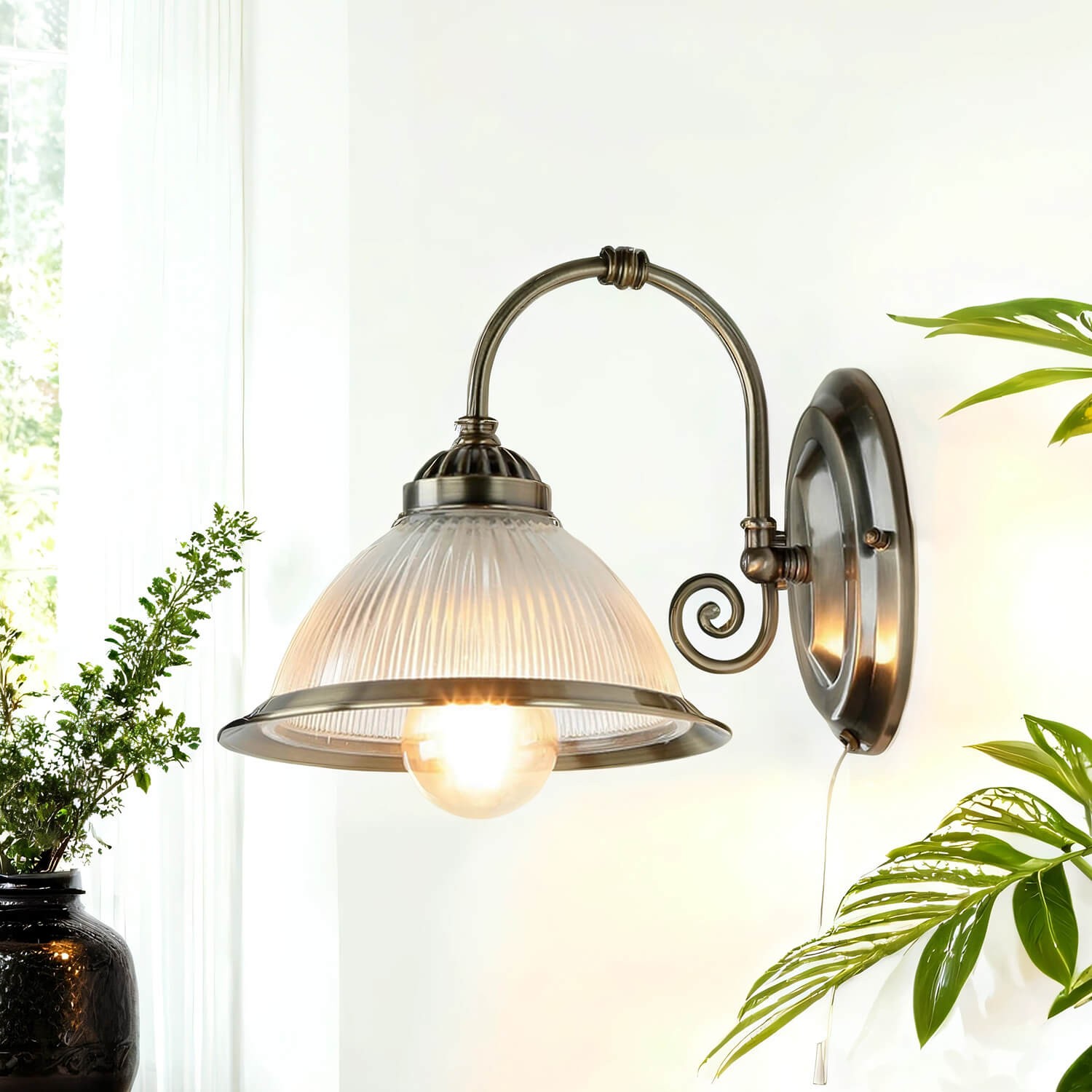 Jugendstil Wandleuchte in Messing Antik Lampe Wandlampe Zugschalter E27 Wand
