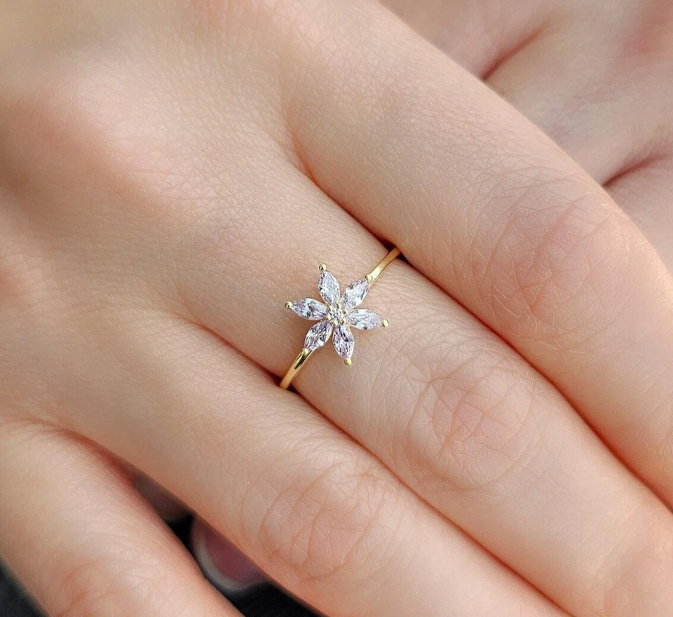 Anillo de Compromiso Amatista Natural Forma de Flor Anillo Oro 10K Regalo para Amor Foto 3 de 4