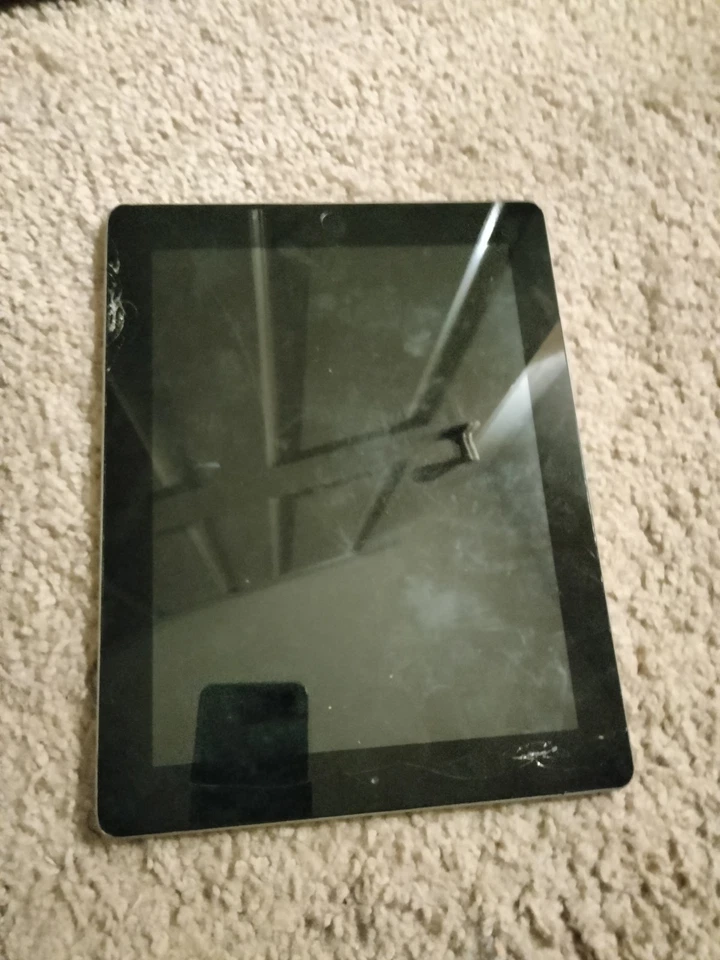 Apple iPad (3.ª generación) A1416 16 GB, Wi-Fi, 9,7 pulgadas - Blanco Foto 3 de 4