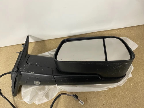 2013-2018 Ram 1500 2500 3500 Truck Right Side Signal Towing Door Mirror OEM