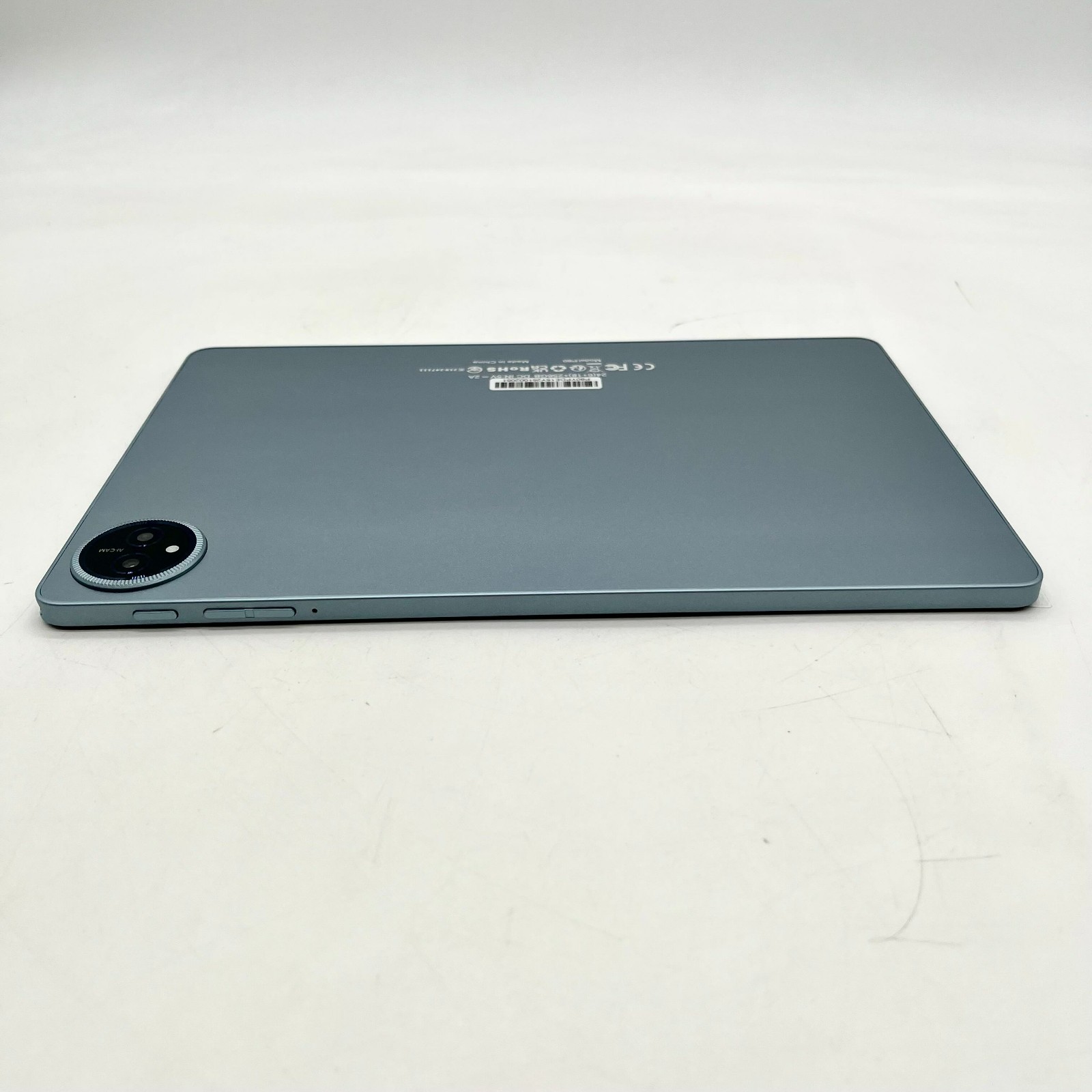 Reindoo Tablet w Wireless Keyboard And Stylus 15