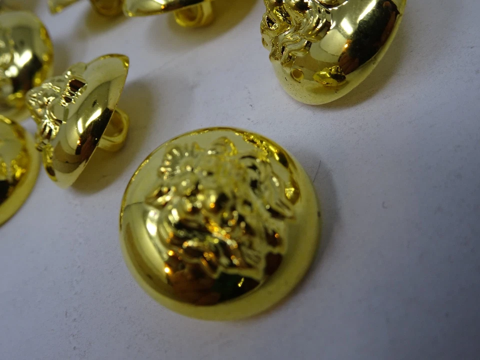  Lot of 6 Vintage Round Raised Gold Lion Emblem Button 20mm B367-6 - Image 2 of 4