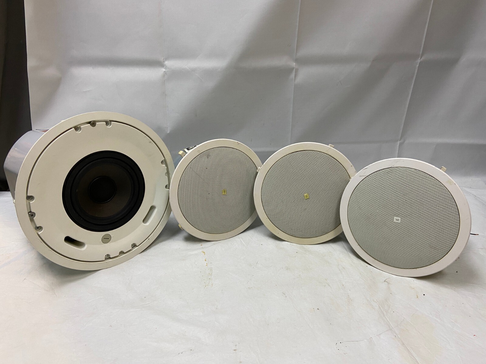 LOT OF 4 USED JBL CEILING/WALL SPEAKERS JBL 26CT 26C 226C/TPL eBay