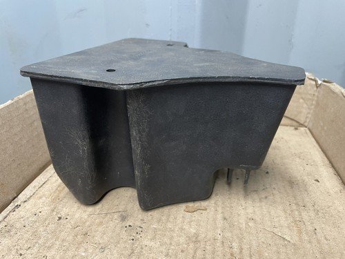 1985-91 Buick Electra Olds Pontiac NOS GM# 25516627 HVAC Vacuum Control Tank - Picture 3 of 10