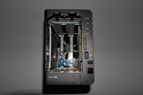 Synology DiskStation DS218+ 2-Bay NAS Enclosure w/2Tb & 1TB & 16GB Memory & 2.5G - Afbeelding 4 van 15