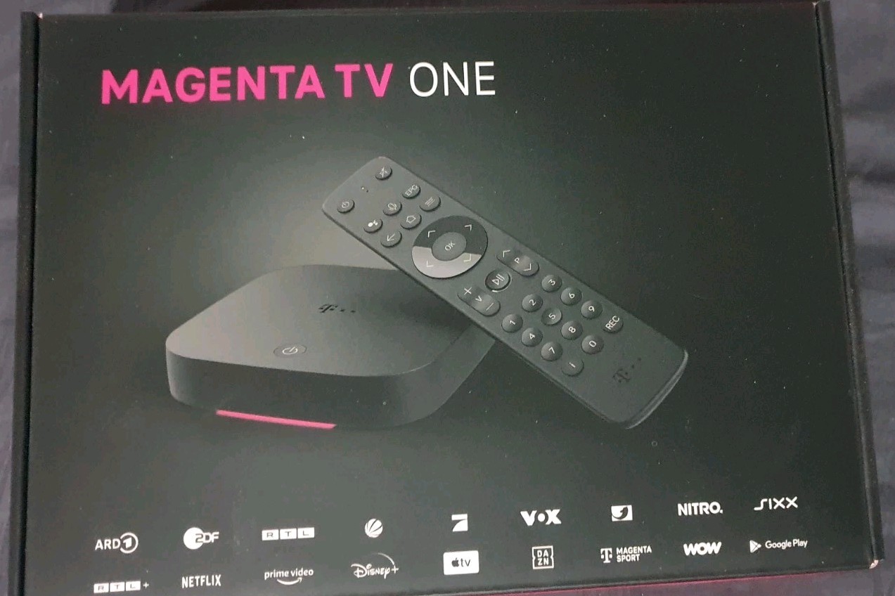 Telekom MAGENTA TV One Box wie Neu OVP incl.Zubehör und Anleitung! Top!