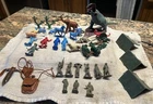 Lot vintage playset figures-MARX etc-soldiers-farmers-animals-tents-dinosaurs-