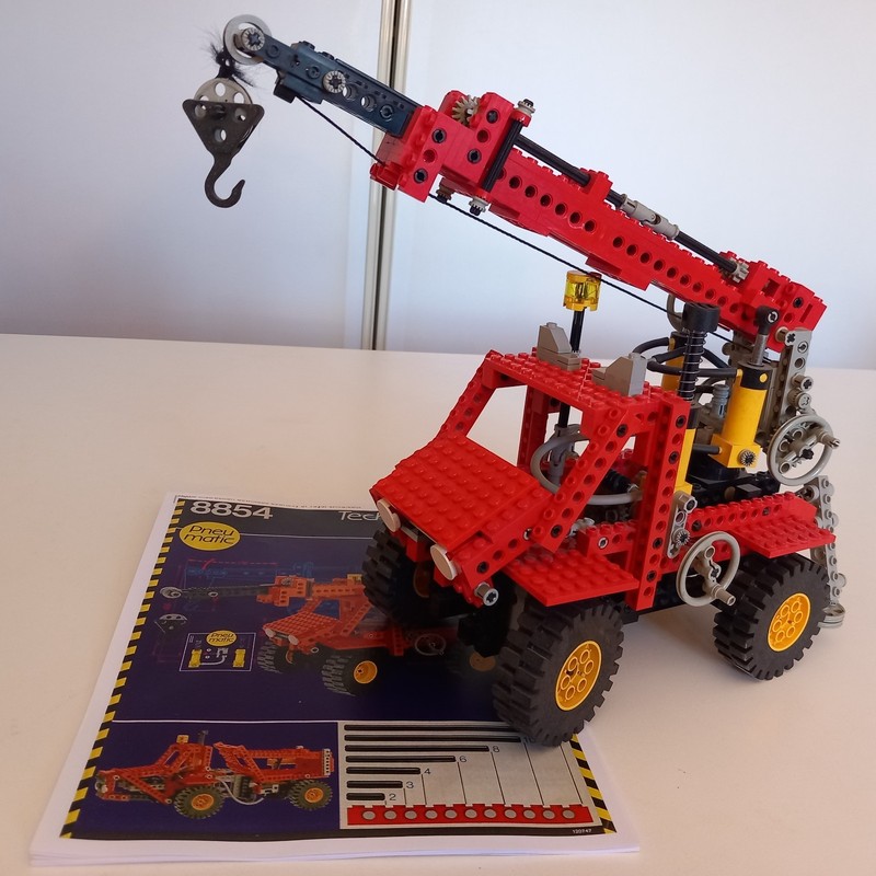 LEGO TECHNIC 8854 PNEUMATIC TRUCK UNIMOG CRANE POWER CRANE TRUCK TECHNIK MERCEDE