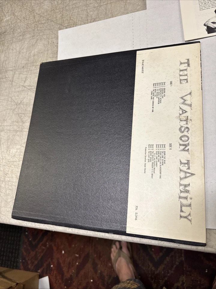 Doc Watson and His Family, 1963 Folkways LP FA 2368 EX/VG+ 1st Press + insert - Image 2 of 4