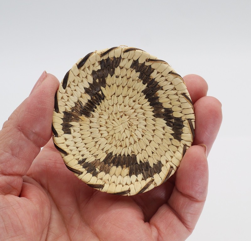 Mini Tohono O'odham Basket Birds 2 5/8" W Yucca Devil's Claw LZMB13