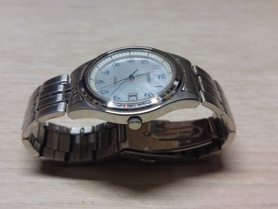seiko solar uhr v145